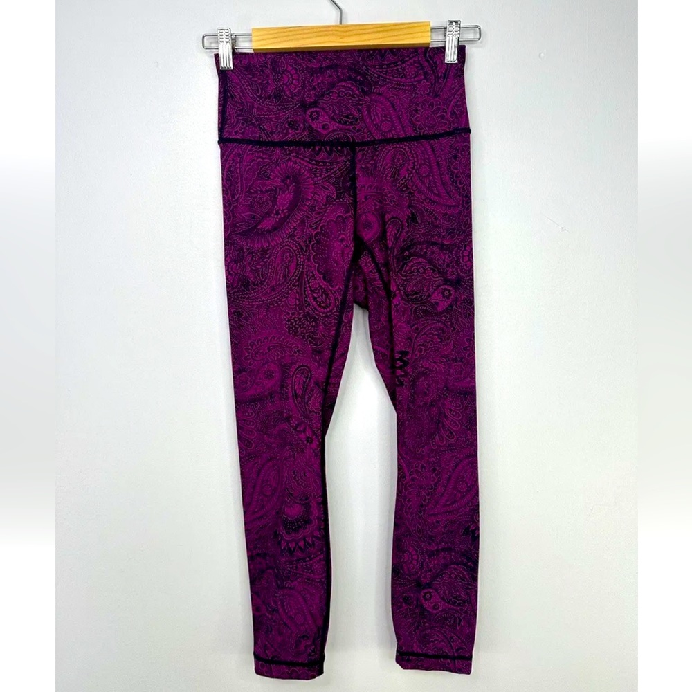 Lululemon Purple Paisley Gym Leggings Size UK 10 / US 6 - Picture 1 of 7